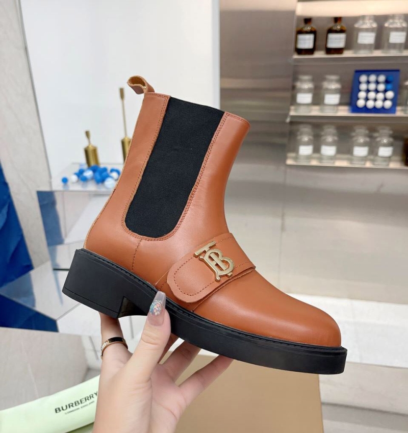 B**rry boots